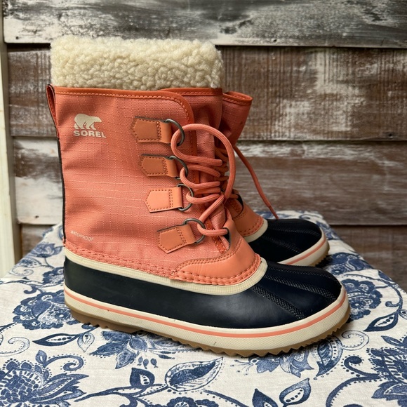 ❄️NEW❄️ Sorel Winter Carnival Boot - Picture 1 of 12